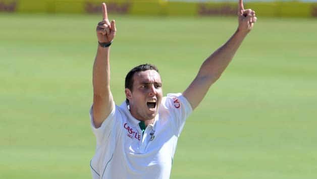 Kyle Abbott assists South Africa to impose follow-on against Pakistan in Centurion Test Kyle Abbott assists South Africa to impose follow-on against Pakistan in Centurion Test