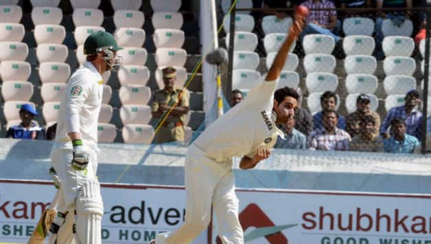 India vs Australia, 3rd Test at Mohali: Bhuvneshwar Kumar reduces Australia to 75/3 at stumps India vs Australia, 3rd Test at Mohali: Bhuvneshwar Kumar reduces Australia to 75/3 at stumps
