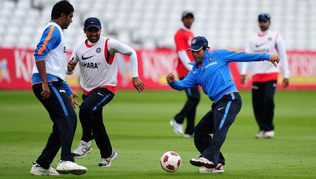 Ranbir Kapoor, Abhishek Bachchan to play football with Indian cricketers Ranbir Kapoor, Abhishek Bachchan to play football with Indian cricketers