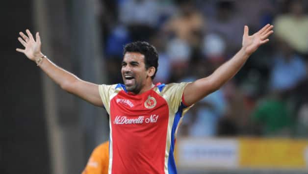 IPL 2013 Live cricket score, RCB vs CSK at Bangalore: Zaheer Khan's double strike jolts Super Kings IPL 2013 Live cricket score, RCB vs CSK at Bangalore: Zaheer Khan's double strike jolts Super Kings
