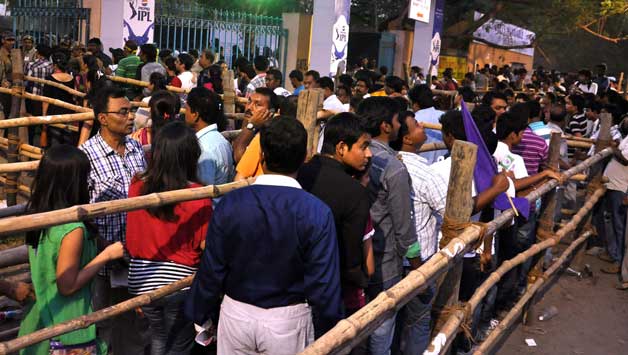 IPL 2013 opening ceremony: Fans from Mumbai, Delhi turn up IPL 2013 opening ceremony: Fans from Mumbai, Delhi turn up
