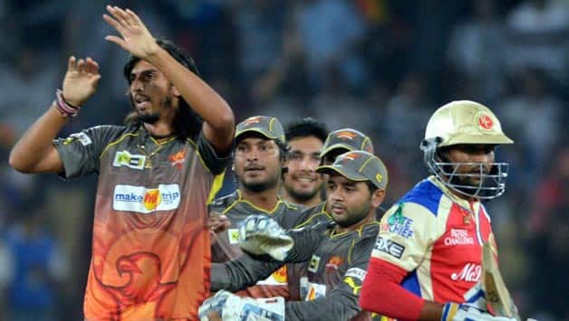IPL 2013: Sunrisers Hyderabad restrict Royal Challengers Bangalore to 130 IPL 2013: Sunrisers Hyderabad restrict Royal Challengers Bangalore to 130