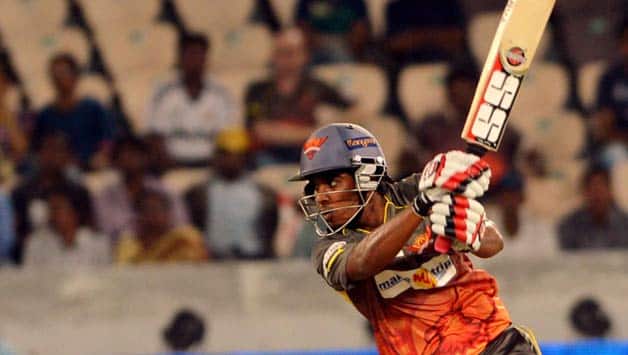 IPL 2013 Live cricket score, SRH vs RCB at Hyderabad: Sunrisers lose two quick wickets IPL 2013 Live cricket score, SRH vs RCB at Hyderabad: Sunrisers lose two quick wickets