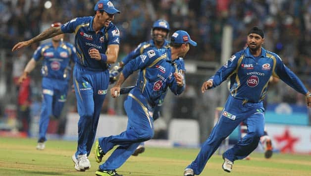 Mumbai Indians celebrate homecoming with a 44-run victory over Delhi Daredevils Mumbai Indians celebrate homecoming with a 44-run victory over Delhi Daredevils