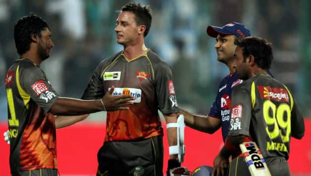 Amit Mishra escapes from becoming first batsman in IPL to be dismissed obstructing the field Amit Mishra escapes from becoming first batsman in IPL to be dismissed obstructing the field