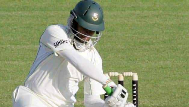 Bangladesh lose early wickets after bowling out Zimbabwe for 282 Bangladesh lose early wickets after bowling out Zimbabwe for 282