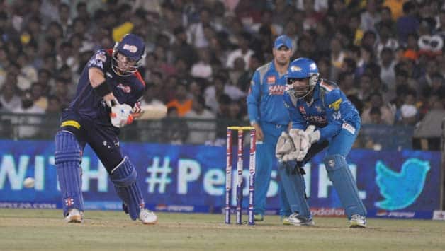 David Warner and Kedar Jadhav boost Delhi Daredevils to 164/5 against Pune Warriors David Warner and Kedar Jadhav boost Delhi Daredevils to 164/5 against Pune Warriors