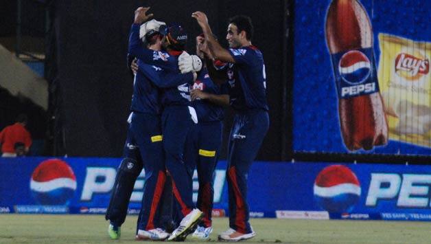Delhi Daredevils limit Delhi Daredevils limit