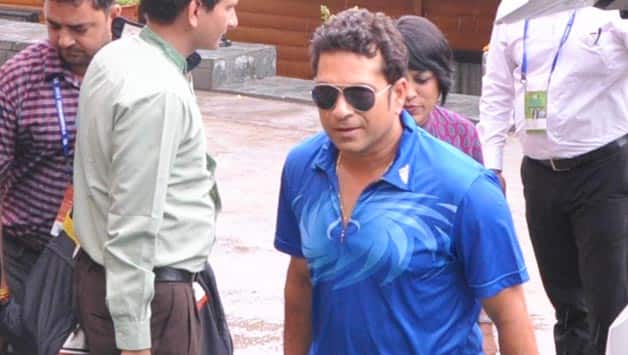 Sachin Tendulkar's decision to continue playing shouold be respected: Ratnakar Shetty Sachin Tendulkar's decision to continue playing shouold be respected: Ratnakar Shetty