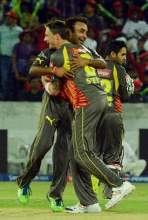 IPL 2013: Amit Mishra, Dale Steyn bowl Hyderabad to 23-run victory over Rajasthan Royals IPL 2013: Amit Mishra, Dale Steyn bowl Hyderabad to 23-run victory over Rajasthan Royals