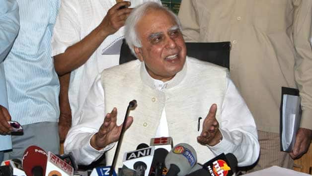 IPL 2013 spot-fixing controversy: Kapil Sibal says new law on fixing to be placed by August IPL 2013 spot-fixing controversy: Kapil Sibal says new law on fixing to be placed by August