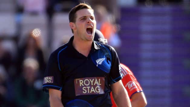 New Zealand seal series with 86-run win over England in 2nd ODI New Zealand seal series with 86-run win over England in 2nd ODI
