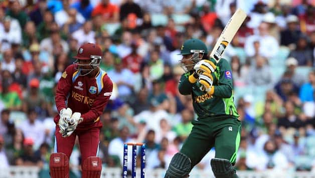 Misbah-ul-Haq criticises Denesh Ramdhin for claiming dropped catch Misbah-ul-Haq criticises Denesh Ramdhin for claiming dropped catch