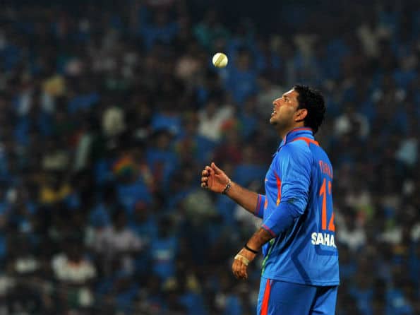 Hero Yuvraj Singh gets an ovation hitherto reserved for Sachin Tendulkar! Hero Yuvraj Singh gets an ovation hitherto reserved for Sachin Tendulkar!
