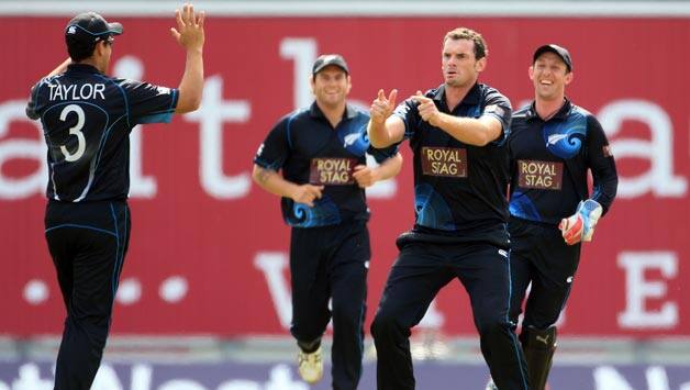 ICC Champions Trophy 2013: England-New Zealand tie resumes after rain interruption ICC Champions Trophy 2013: England-New Zealand tie resumes after rain interruption