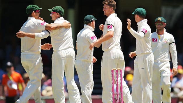 Ali de Winter encourages Australian bowlers to copy England's reverse swing for Ashes 2013 Ali de Winter encourages Australian bowlers to copy England's reverse swing for Ashes 2013
