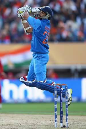 Lady Luck by his side, Shikhar Dhawan emerges as ICC Champions Trophy 2013’s most outstanding batsman Lady Luck by his side, Shikhar Dhawan emerges as ICC Champions Trophy 2013’s most outstanding batsman