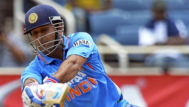 India vs Sri Lanka 2013 Live Cricket Score: Dhoni holds fort in close finish India vs Sri Lanka 2013 Live Cricket Score: Dhoni holds fort in close finish
