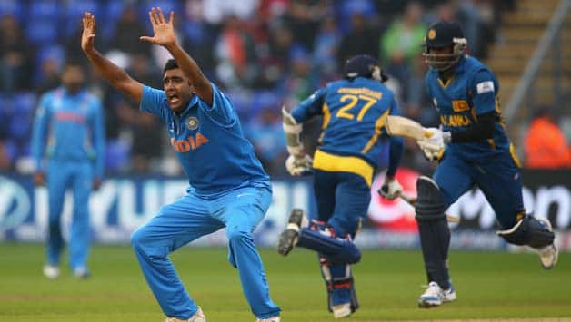 Live Cricket Score India vs Sri Lanka 2013 3rd tri-series match at Kingston Live Cricket Score India vs Sri Lanka 2013 3rd tri-series match at Kingston