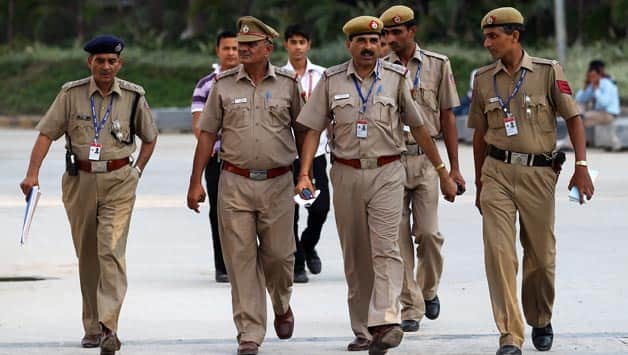 Police nab five for betting on India-Sri Lanka tri-series final Police nab five for betting on India-Sri Lanka tri-series final