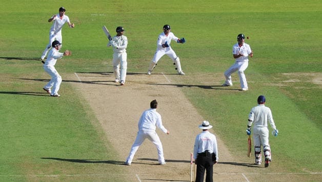 Ashes 2013: Brad Haddin, Jonathan Trott’s dismissals highlight the lack of uniformity in implementation of DRS Ashes 2013: Brad Haddin, Jonathan Trott’s dismissals highlight the lack of uniformity in implementation of DRS