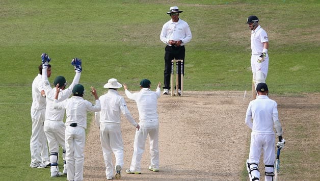 DRS problem can't be solved by leaving it to the umpires, we need more referrals DRS problem can't be solved by leaving it to the umpires, we need more referrals