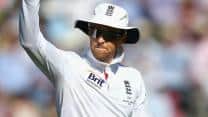 Ashes 2013: Graeme Swann embarrassed to watch awful delivery that dismissed Chris Rogers
