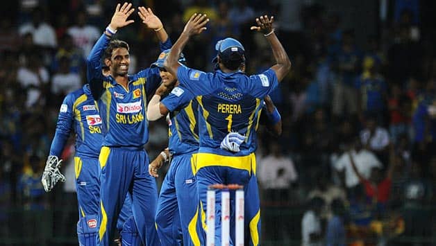 Sachithra Senanayake’s triple strike restricts South Africa to 115/6 in 1st T20 Sachithra Senanayake’s triple strike restricts South Africa to 115/6 in 1st T20