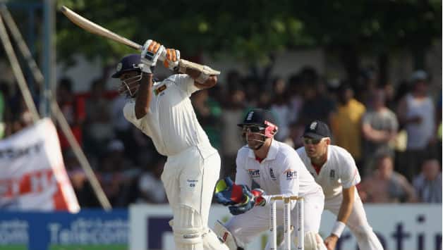 The huge gulf in Mahela Jayawardene's home and away averages The huge gulf in Mahela Jayawardene's home and away averages