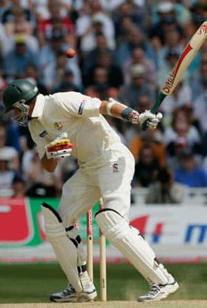 Ashes 2005: England clinch a photo-finish thriller; Brett Lee-Michael Kasprowicz epic last wicket stand ends three short of a sensational victory Ashes 2005: England clinch a photo-finish thriller; Brett Lee-Michael Kasprowicz epic last wicket stand ends three short of a sensational victory
