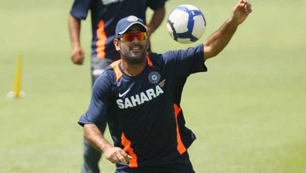 MS Dhoni to promote Barclays English Premier League in India MS Dhoni to promote Barclays English Premier League in India