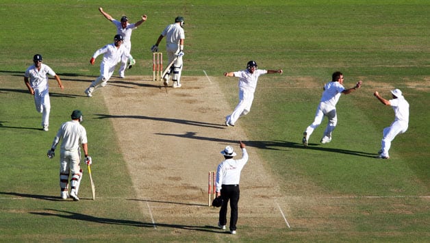 Ashes 2009: England regain the urn in Andrew Flintoff’s last hurrah Ashes 2009: England regain the urn in Andrew Flintoff’s last hurrah