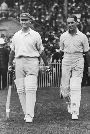 Ashes 1924-25: The day eight new balls were used before the score reached 200 Ashes 1924-25: The day eight new balls were used before the score reached 200