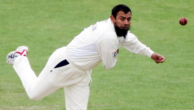 Saqlain Mushtaq sings praise of West Indies spinner Shane Shillingford Saqlain Mushtaq sings praise of West Indies spinner Shane Shillingford