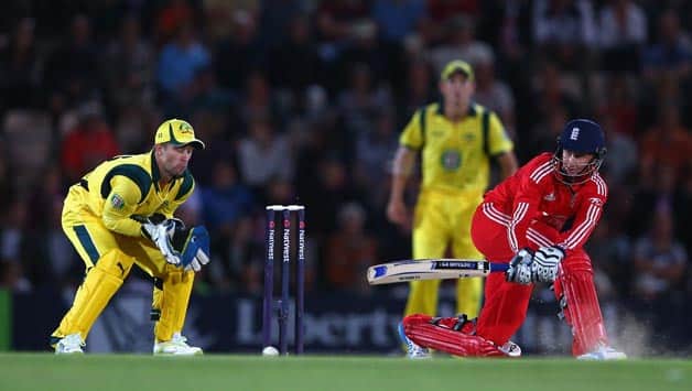 Australia win toss, elect to field against England in 2nd T20 International at Chester-le-Street Australia win toss, elect to field against England in 2nd T20 International at Chester-le-Street
