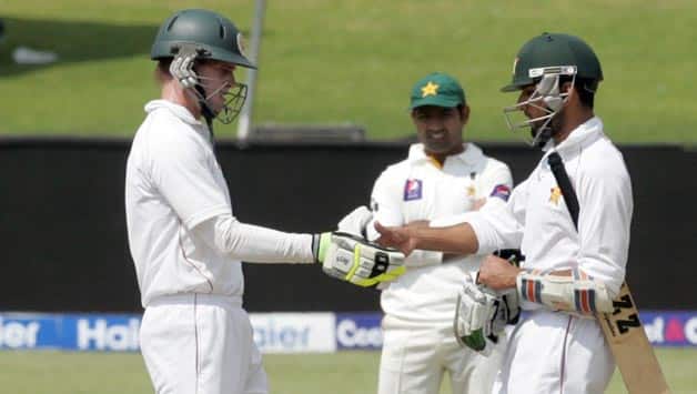 Zimbabwe bat against Pakistan in the 2nd Test at Harare; Brendan Taylor returns Zimbabwe bat against Pakistan in the 2nd Test at Harare; Brendan Taylor returns