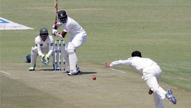 Zimbabwe adopt cautious approach to reach 67/2 against Pakistan at lunch on Day 1 of 2nd Test Zimbabwe adopt cautious approach to reach 67/2 against Pakistan at lunch on Day 1 of 2nd Test