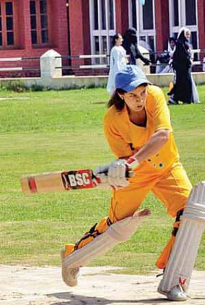 728 Kashmir women play in Under-19 cricket tournament wearing hijabs and Australian T-shirts 728 Kashmir women play in Under-19 cricket tournament wearing hijabs and Australian T-shirts