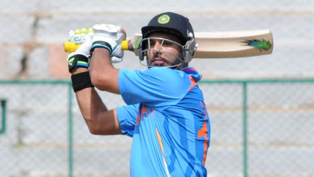 India Blue post 274/9 against Delhi in NKP Salve Challenger Trophy Final India Blue post 274/9 against Delhi in NKP Salve Challenger Trophy Final