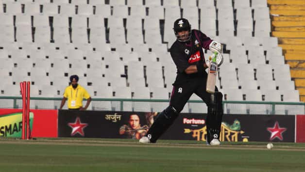 CLT20 2013: Misbah-ul-Haq stars in Faisalabad Wolves's XX-run win over Kandurata Maroons CLT20 2013: Misbah-ul-Haq stars in Faisalabad Wolves's XX-run win over Kandurata Maroons