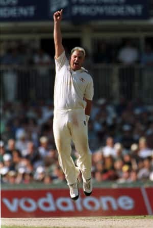 Ashes 2001: Mark Ramprakash steals a bit of Shane Warne's thunder at the Oval Ashes 2001: Mark Ramprakash steals a bit of Shane Warne's thunder at the Oval