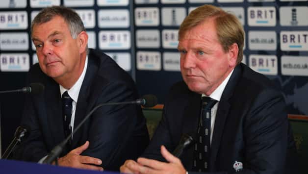 England defend playing tactics after Darren Lehmann's 'dour' remark England defend playing tactics after Darren Lehmann's 'dour' remark