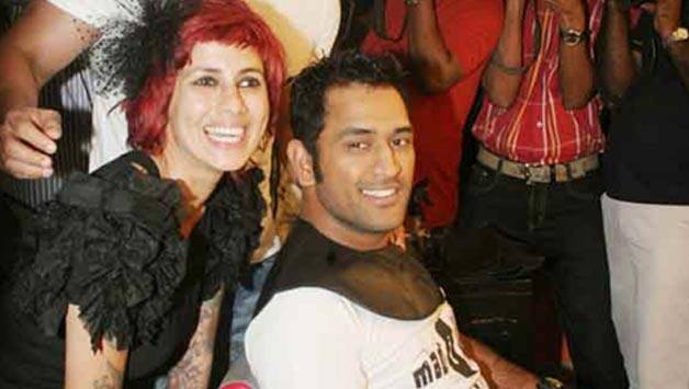 MS Dhoni's new look inspired by World War II paratroopers: Hairstylist  Sapna Bhavnani | Latest Sports Updates, Cricket News, Cricket World Cup,  Football, Hockey & IPL