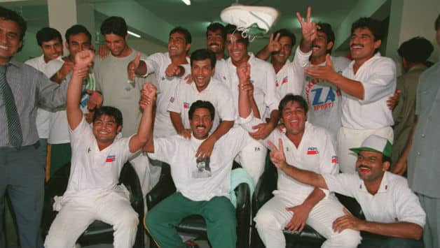 Inzamam-ul-Haq and Mushtaq Ahmed's nerves of steel deny Australia historic win at Karachi Inzamam-ul-Haq and Mushtaq Ahmed's nerves of steel deny Australia historic win at Karachi