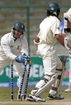 Mark Boucher becomes wicketkeeper with most number of dismissals in Test cricket Mark Boucher becomes wicketkeeper with most number of dismissals in Test cricket