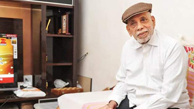 Sachin Tendulkar never told us about retirement: coach Ramakant Achrekar Sachin Tendulkar never told us about retirement: coach Ramakant Achrekar