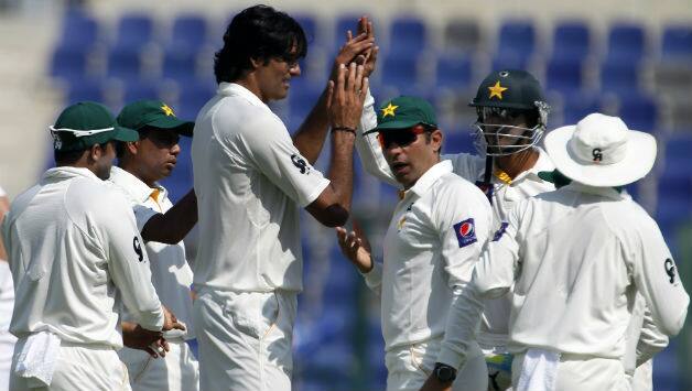 Pakistan bowl South Africa out for 249, take lunch at 77/0 on Day 2 of 1st Test Pakistan bowl South Africa out for 249, take lunch at 77/0 on Day 2 of 1st Test
