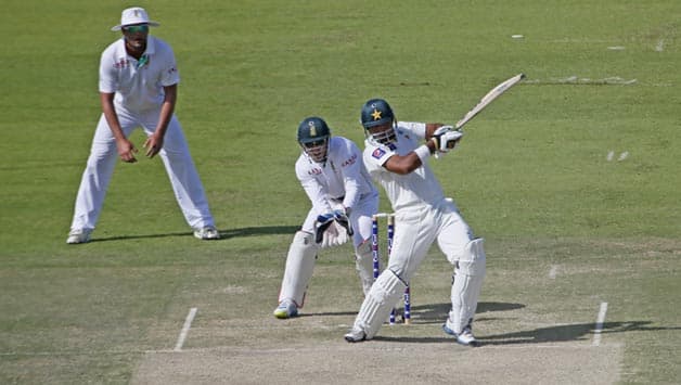 Live Cricket Score: Pakistan vs South Africa, 1st Test Day 3 at Abu Dhabi Live Cricket Score: Pakistan vs South Africa, 1st Test Day 3 at Abu Dhabi