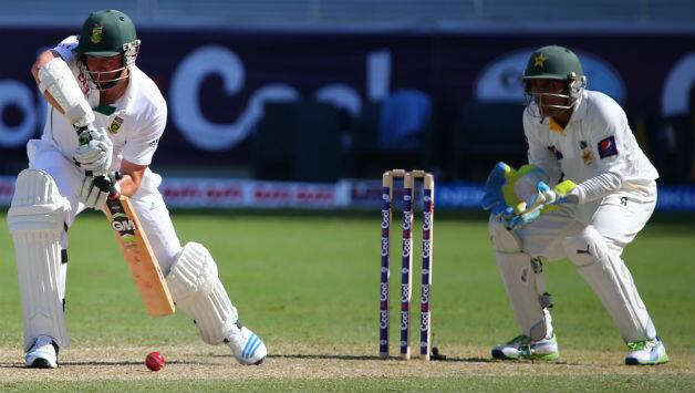 Graeme Smith's ton helps South Africa to build 1st innings lead over Pakistan Graeme Smith's ton helps South Africa to build 1st innings lead over Pakistan