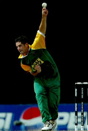 Pakistan commit hara-kiri; lose to South Africa by 1 run Pakistan commit hara-kiri; lose to South Africa by 1 run